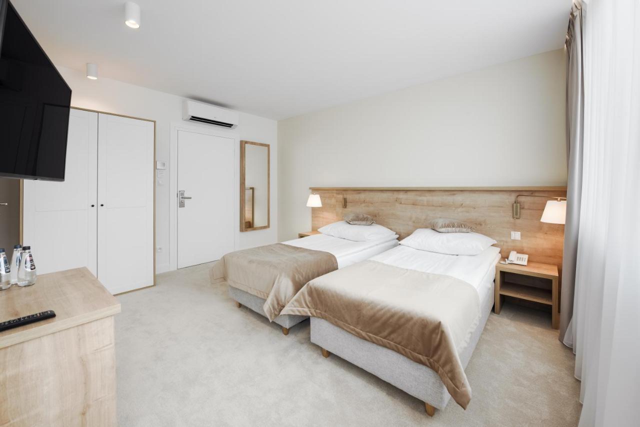 W Sercu Krakowa Aparthotel Buitenkant foto