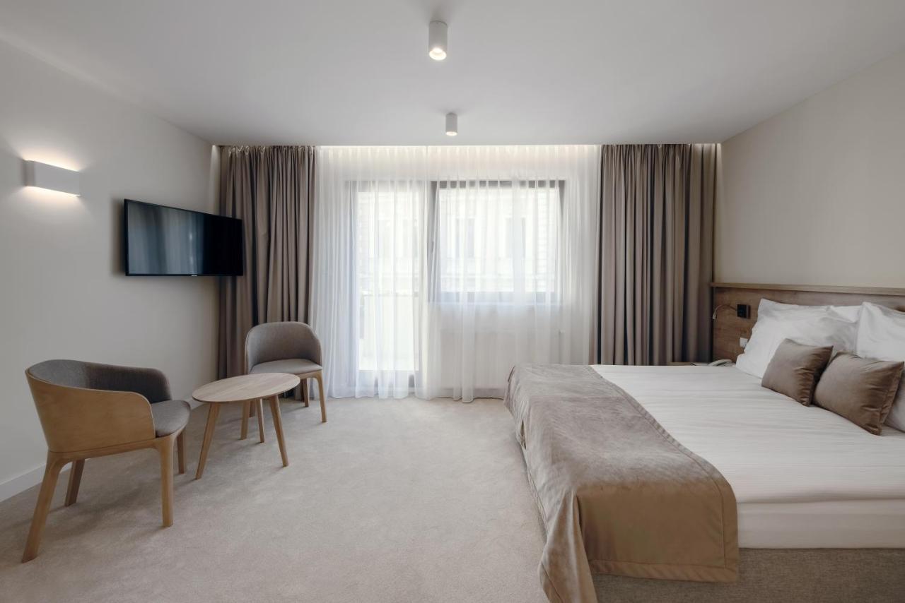 W Sercu Krakowa Aparthotel Buitenkant foto