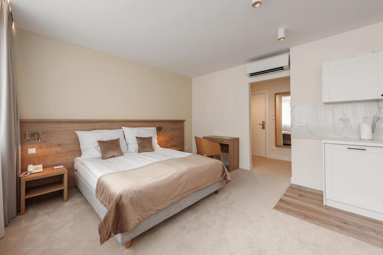 W Sercu Krakowa Aparthotel Buitenkant foto